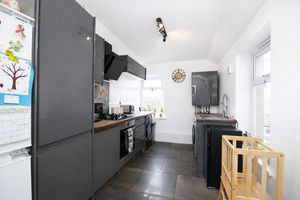 Kitchen- click for photo gallery